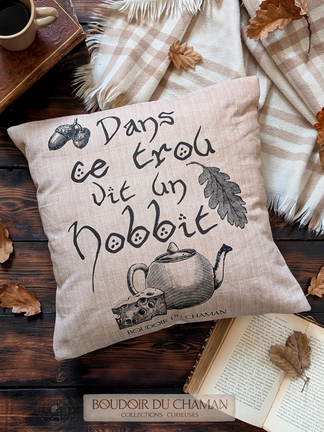 la housse de coussin Hobbit Français . illustration du boudoir 40X40cm