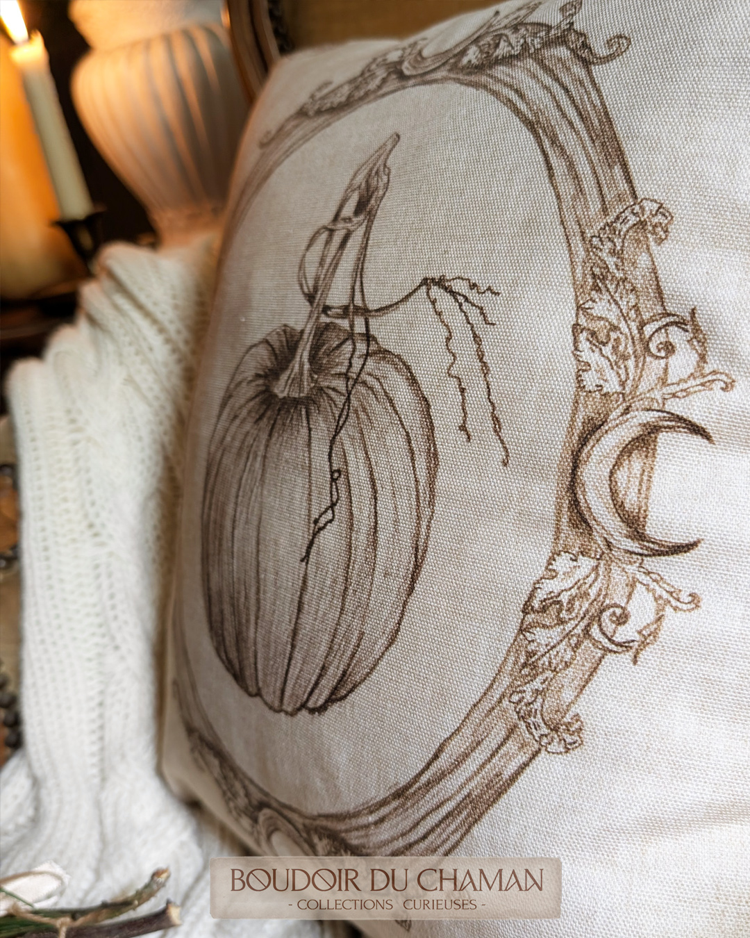 La housse de coussin Citrouille Enchantée Tartan de Noël . illustration originale 40X40cm – Image 7