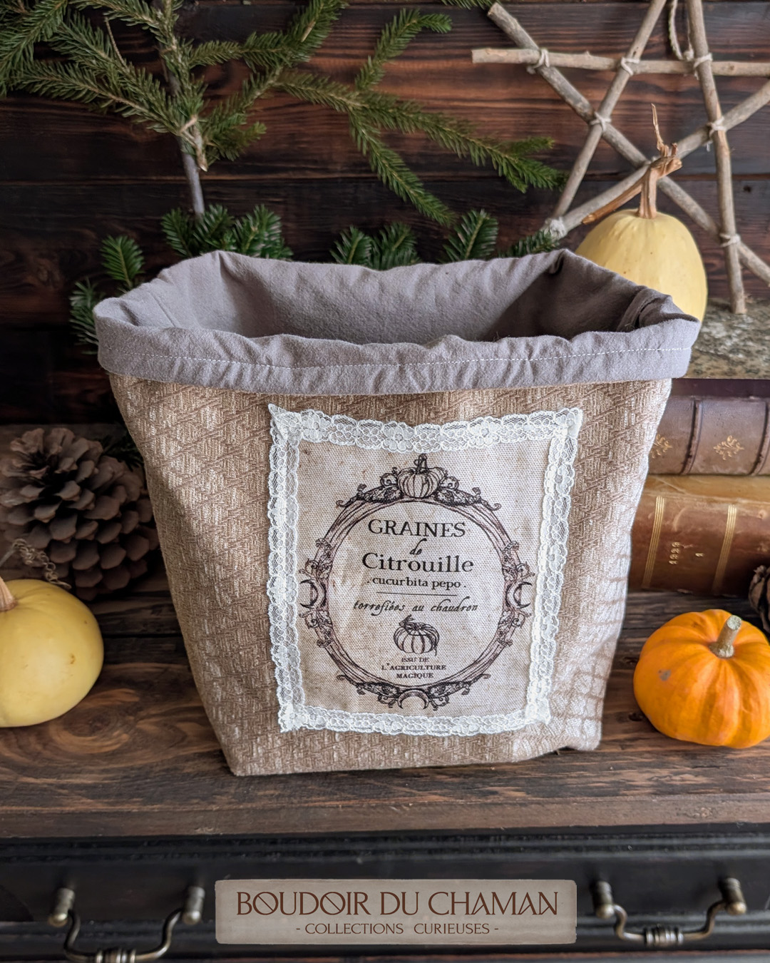 le panier souple Graines de citrouilles . velours vintage vieux rose illustration originale du Boudoir – Image 2