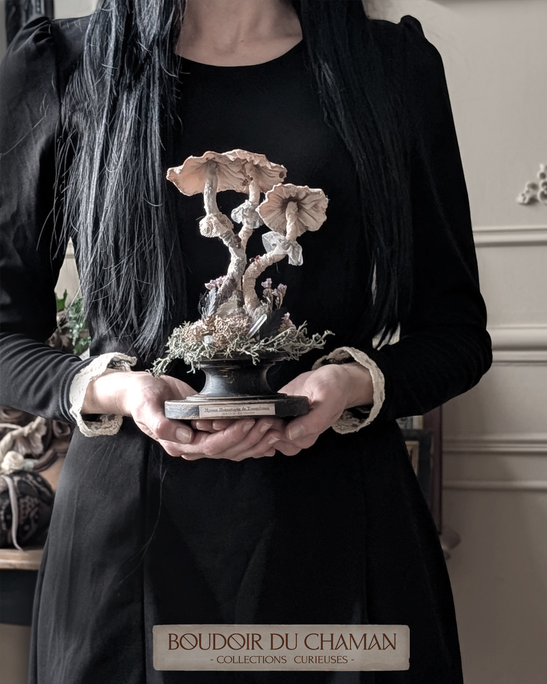 Mycène Hematopus . sculpture de champignon triple sur socle en bois tourné – Image 2