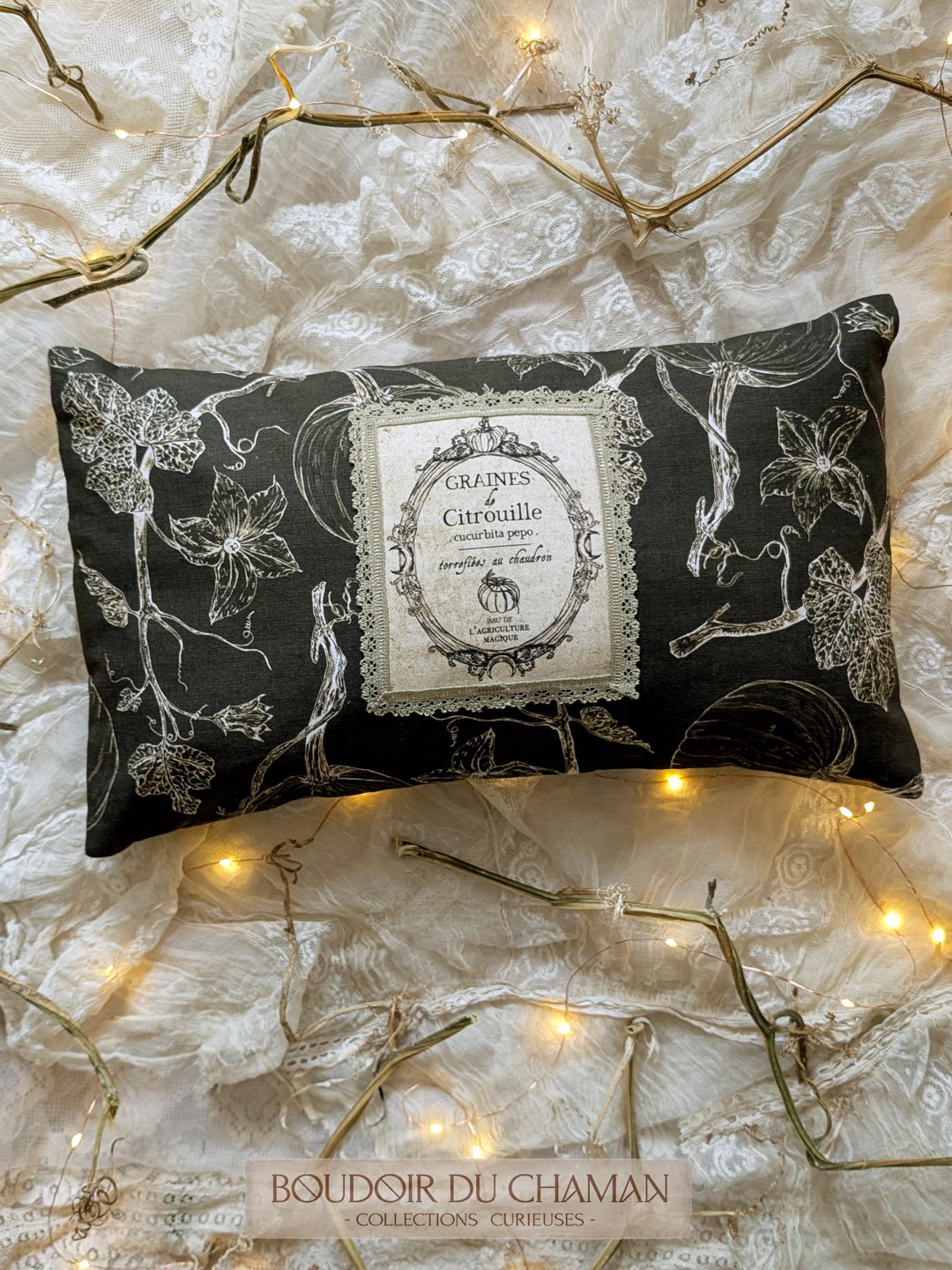 la housse de coussin Graines de Citrouilles Mousse dos Tartan . illustration originale du Boudoir 50X30cm – Image 5